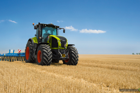 Чому українські аграрії обирають трактори CLAAS AXION 900