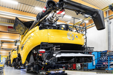 Завод New Holland у Зедельгемі святкує 120-річчя