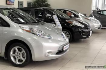 В Киеве открылся один из крупнейших автосалонов по продаже электромобилей с пробегом