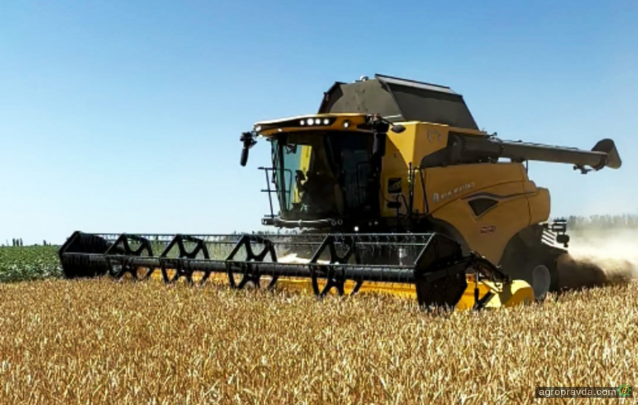 Які результати показав комбайн New Holland CR7.90 у реальних умовах на Кіровоградщині