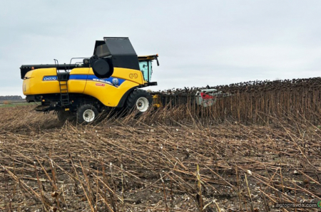 Врожай без втрат: рішення від NEW HOLLAND CH7.70 + MAIZCO GRAND FLOW