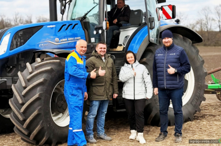 Перший в Україні New Holland T7.300 - вже в полі
