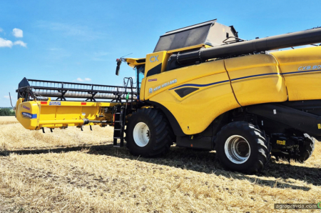 Нові комбайни NEW HOLLAND CX8.80 долучились до збирання врожаю