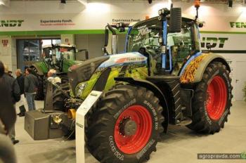 В Италии показали женские тракторы