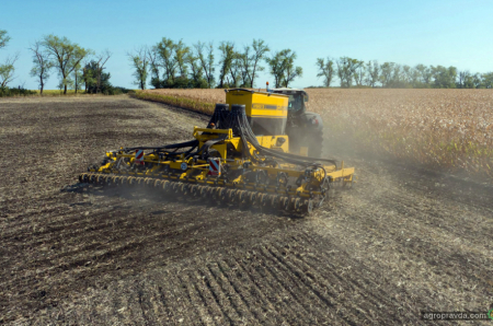 Найпродуктивныша сівалка від Claydon вже на полях України
