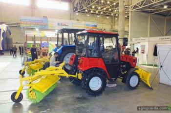 В Киеве представили автотехнику для аграриев