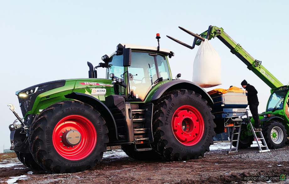 В Україні представили потужний тандем: трактор Fendt + розподільник добрив Bogballe