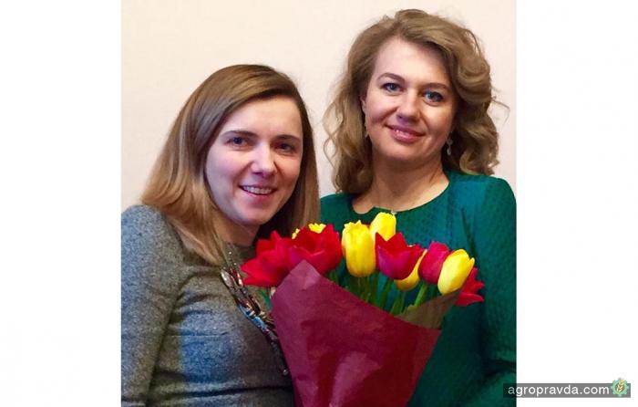 В Украине набирает обороты новый флэшмоб с цветами