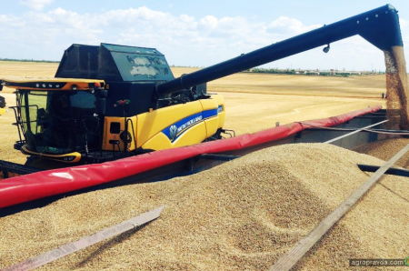 Жнива на Півдні — в самому розпалі. Як працюють комбайни New Holland