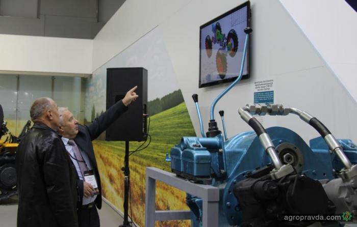 На ХТЗ презентовали первый трактор с инновационной трансмиссией
