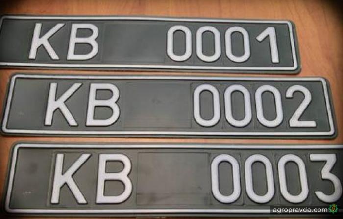 ГАИ начала выдавать специальные номерные знаки для автомобилей АТО