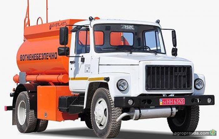 На рынке появились новые версии топливозаправщика ГАЗ-3309