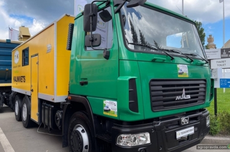 В Украине представили две новинки грузовиков для аграриев