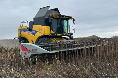 Врожай без втрат: рішення від NEW HOLLAND CH7.70 + MAIZCO GRAND FLOW