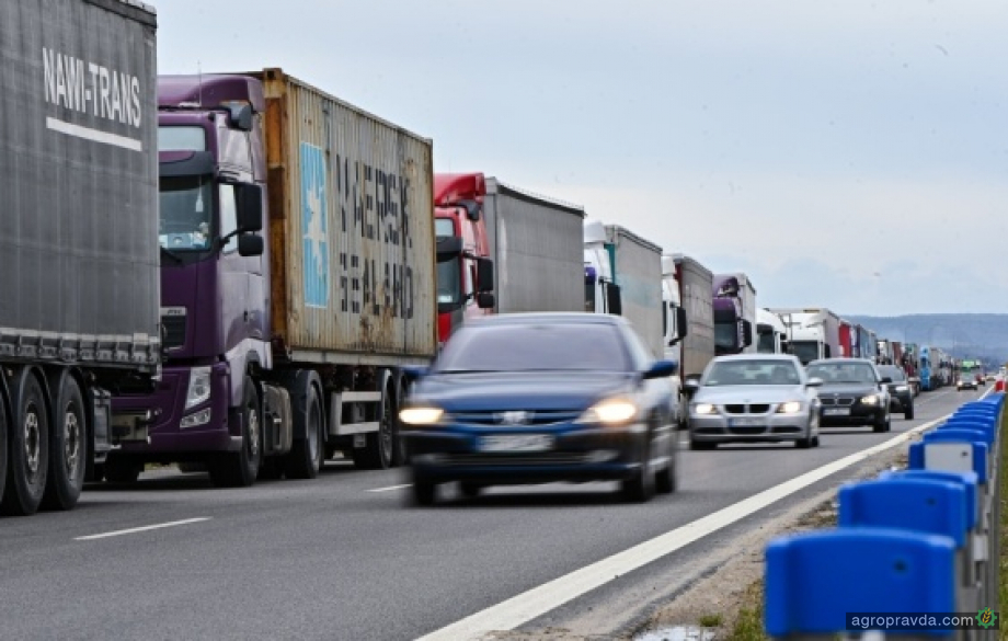 Польські фермери не пропустили жодної української вантажівки на трьох напрямках 