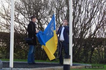 В Дании над заводом Bogballe подняли украинский флаг. Фото