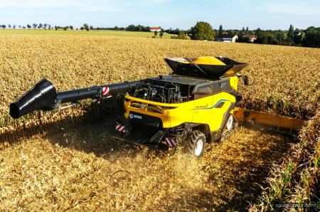 Збирання кукурудзи з New Holland CR11 — кожне зерно має значення