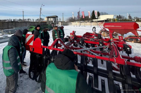 Сервісні інженери АБА «Астра» продовжили навчання по техниці Horsch