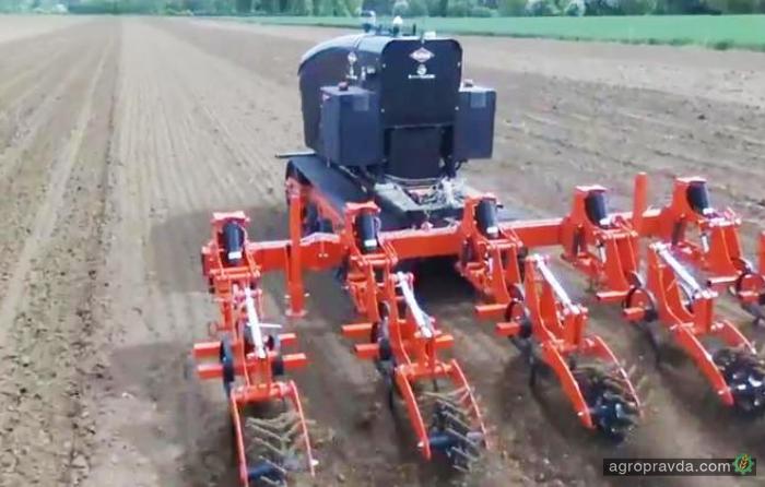 Французские роботы сами обрабатывают 30 га кукурузы