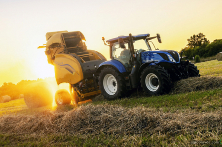 Нові рулонні прес-підбирачі New Holland Roll-Belt™ PLUS