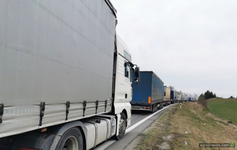 Поляки заблокують кордон з Литвою щоб не пропустити українське зерно