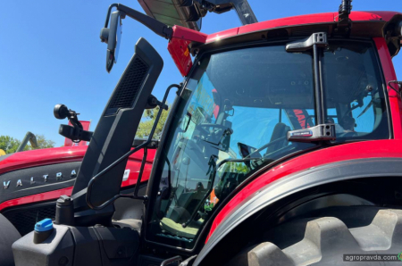 В Україні представили новий флагманський трактор Valtra S416
