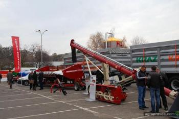 На выставке в Украине представили сельхозтехнику до показа в Европе