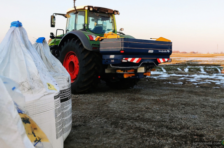 В Україні представили потужний тандем: трактор Fendt + розподільник добрив Bogballe