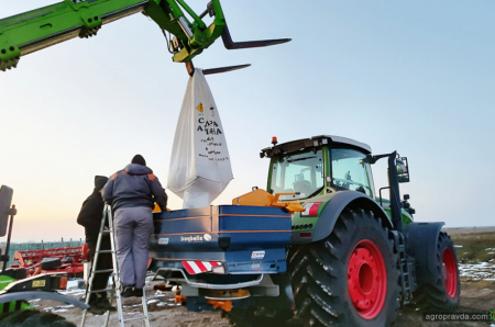 В Україні представили потужний тандем: трактор Fendt + розподільник добрив Bogballe