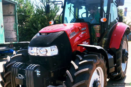 Волинські аграрії закупили трактор CASE IH