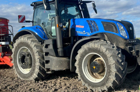 Рішення для аграріїв: New Holland T8.440 Genesis і посівний комплекс KUHN ESPRO