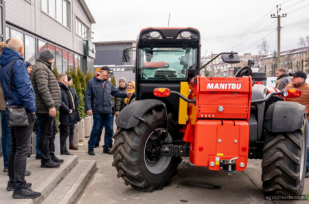 В Україні пройшли чергові навчання по телескопічним навантажувачам Manitou