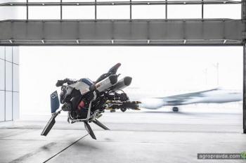 BMW разрабатывает летающий мотоцикл