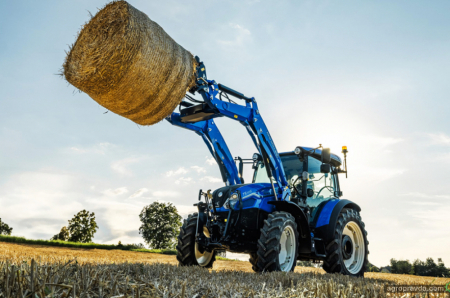 Потужність, маневреність, підключення: нові трактори New Holland T5S