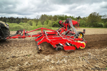 Дисковий культиватор Carrier XT 625 — інтенсивний обробіток легких ґрунтів