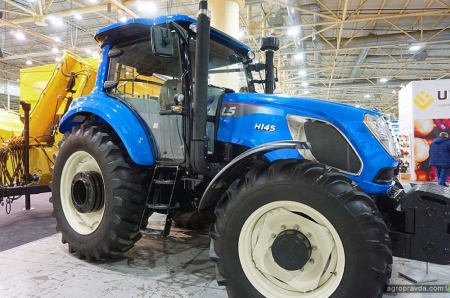 В Киеве представили лимитированную версию корейских тракторов