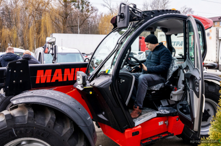 В Україні пройшли чергові навчання по телескопічним навантажувачам Manitou