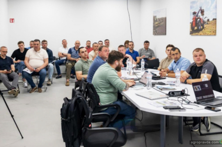 Команда Астра взяла участь у тренінгу з продажів техніки Fendt