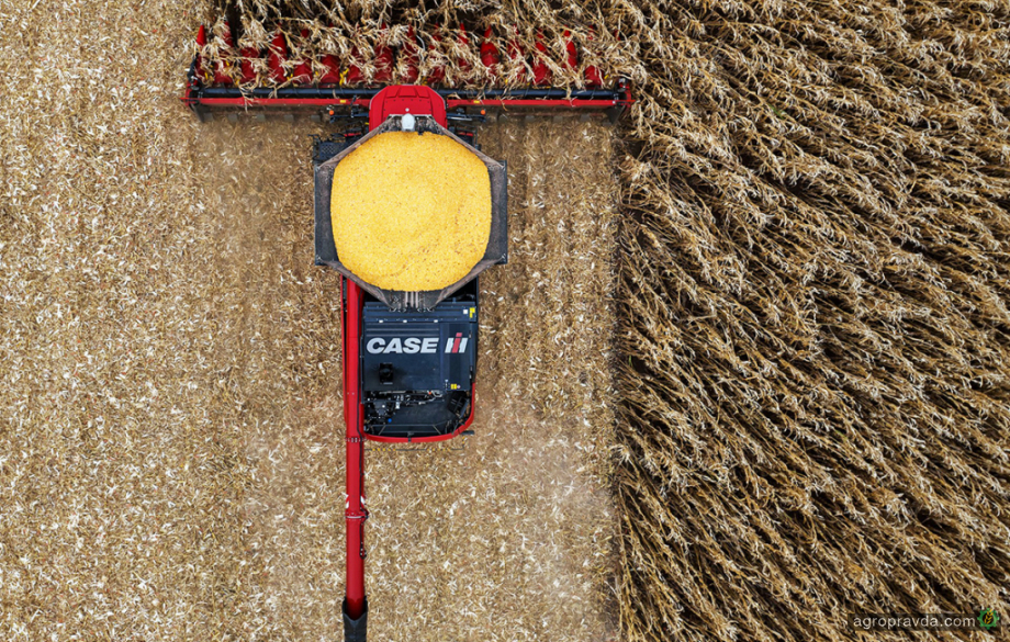Case IH представляє нові кукурудзяні жатки