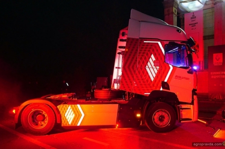 Renault Trucks представила в Украине обновленную линейку грузовиков