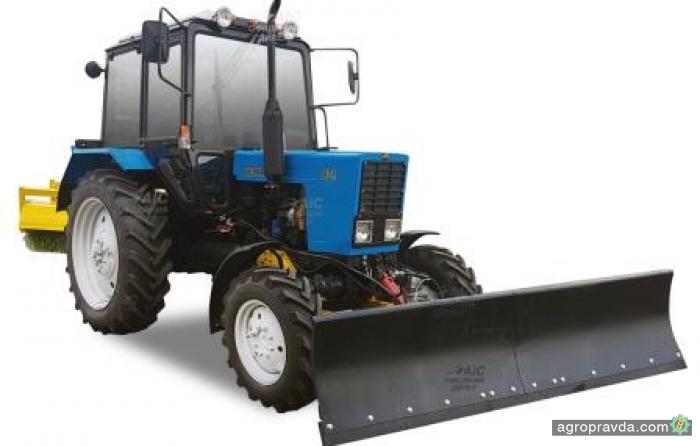 АИС начинает продажи тракторов BELARUS для коммунальных служб