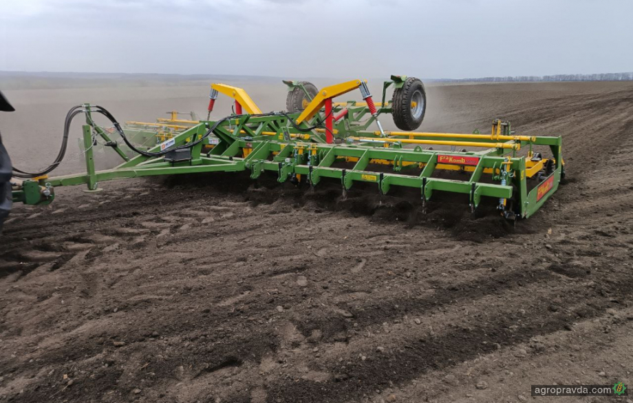 Як працює універсальний передпосівний культиватор FraMest FraKomb 8000