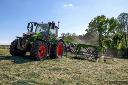 Компактний трактор для професіоналів – серія Fendt 500 Vario Gen4