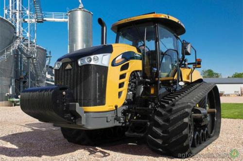 Представлена новая серия мощных тракторов Challenger MT700E