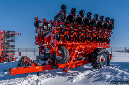 Команда продажів Астра пройшла дводенний інтенсив із техніки HORSCH