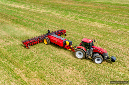 Väderstad Tempo L 8-32 Central Fill — висока якість сівби за мінімальних витрат