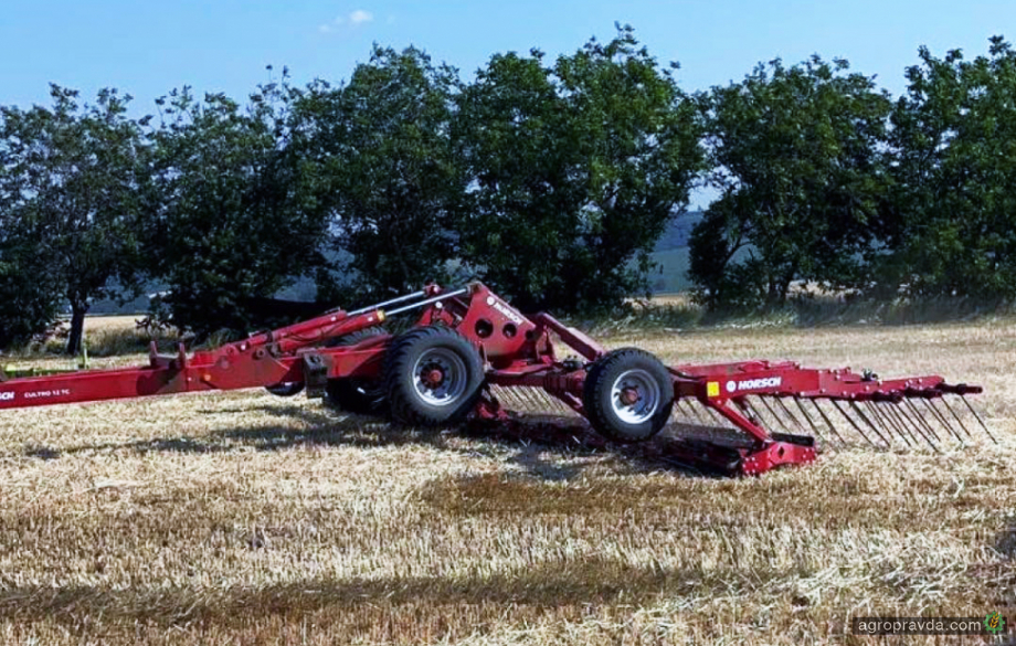 Новий коток-подрібнювач HORSCH Cultro 12 TC вже працює в полі на Вінниччині