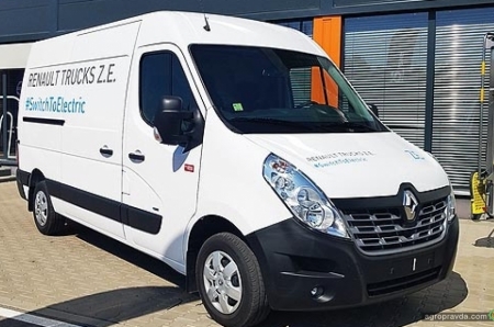 Renault Trucks представила флагманский тягач 2019 г. и линейку электрогрузовиков