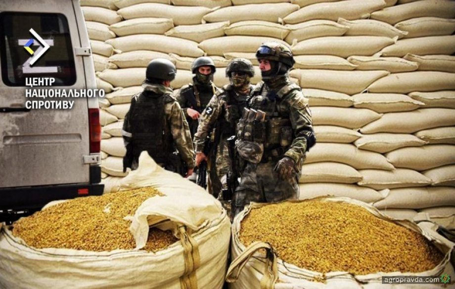 Росія продовжує вивозити українське зерно