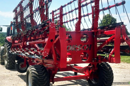 Новий коток-подрібнювач HORSCH Cultro 12 TC вже працює в полі на Вінниччині